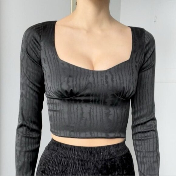 Zara black satin long sleeve crop top - Picture 1 of 6